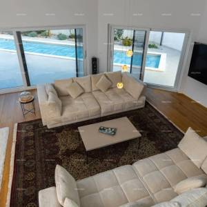 Prodaja - novoizgrađena, moderna i ekskluzivna vila s bazenom, Volme, Pula!