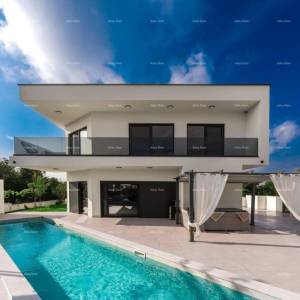 Prodaja - novoizgrađena, moderna i ekskluzivna vila s bazenom, Volme, Pula!