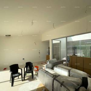 Prodaja novoizgrađene kuće sa bazenom, na mirnoj lokaciji, Juršići!