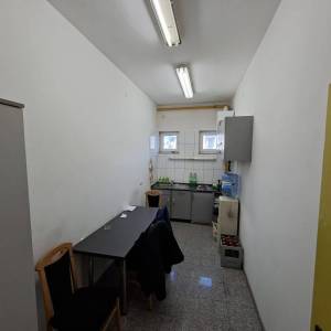 Prodaja, Poslovna zgrada, Biškupec, Biškupec, 745m2