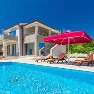 Prodaja prekrasne vile, blizina mjesta Marčane.