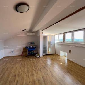 Prodaja renovirane kuće s pogledom na more, Medulin!