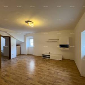 Prodaja renovirane kuće s pogledom na more, Medulin!