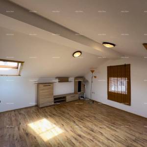 Prodaja renovirane kuće s pogledom na more, Medulin!