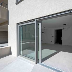 Prodaja, stan modernom luksuznom resortu, Kaštela