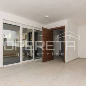 Prodaja, Stan, Srednjaci, Drniška, 4s, 76m2