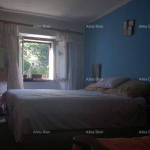 Prodaja stana u centru stare jezgre, Novigrad!