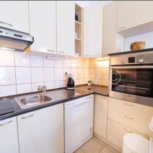 Prodaja, trosoban stan 71m2, Kaštel Štafilić