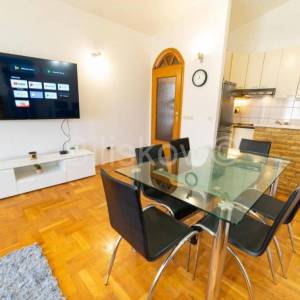 Prodaja, trosoban stan 71m2, Kaštel Štafilić