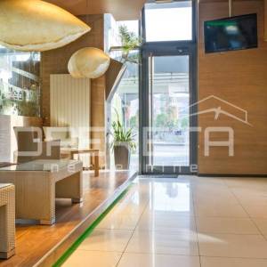 Prodaja, Ulični lokal, Donji grad, Ulica Grge Tuškana , 292m2