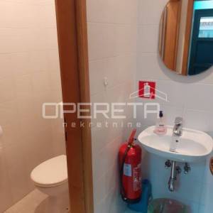 POSLOVNI PROSTOR PRODAJA, KARLOVAC, ŠULEKOVA 38m2