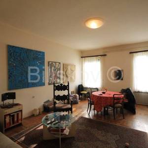 Prodaja,Jagićeva ulica,trosoban građanski površine 83m2 m2 na 3 katu 