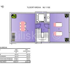 Prodaja,kuća u nizu s liftom i bazenom,100m od mora