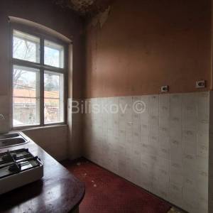 Prodaja,Nova Ves, dvosoban stan površine 70 m2 na 1.katu zgrade 