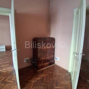 Prodaja,Nova Ves, dvosoban stan površine 70 m2 na 1.katu zgrade 