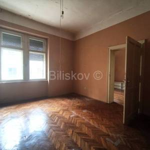 Prodaja,Nova Ves, dvosoban stan površine 70 m2 na 1.katu zgrade 