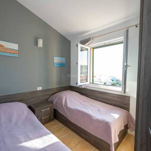 Prodaja,opremljena apartmanska kuća s pogledom na more