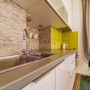 Prodaja, Pantovčak dvoetažni dvosobni stan