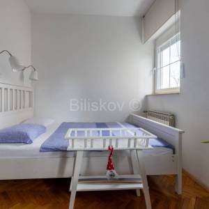 Prodaja,Pantovčak,peterosoban stan sa garsonjerom, vrt, garaža