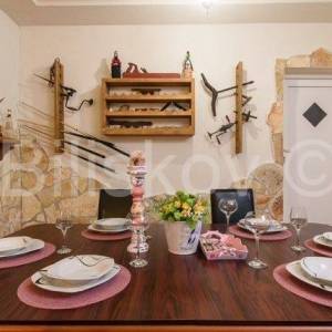 Prodaja,Prostrana kuća s bazenom i saunom kod Šibenika