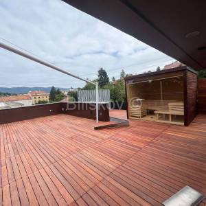 Prodaja,Ribnjak,posl-stambena zgrada površine 757,80 m²,parking.lift