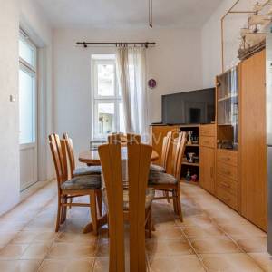 Prodaja,Zagreb,Šalata,4soban stan 149,48m2 na 3 katu zgrade