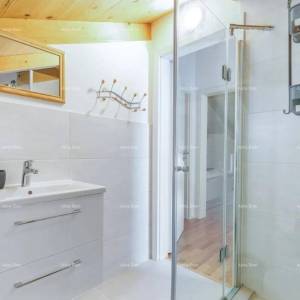 Prodaje se kamena kuća s tri odvojena stana - blizina Ližnjana!