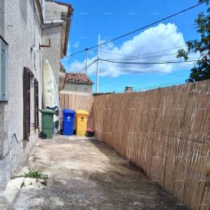 Prodaje se kuća, Rakalj