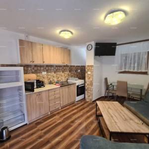 Prodaje se kuća s dva stana – Fažana