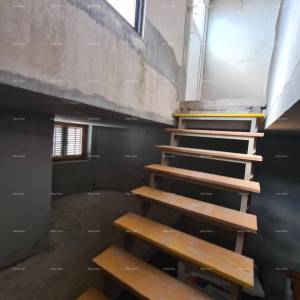 Prodaje se kuća s dva stana – Fažana