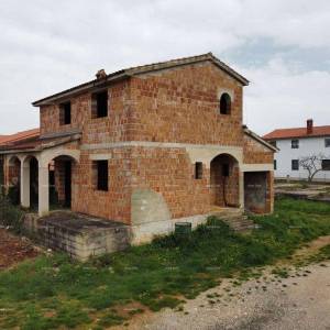 Prodaje se kuća u Puli