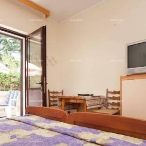 Prodaje se lijepa kuća, blizu mora u Umagu