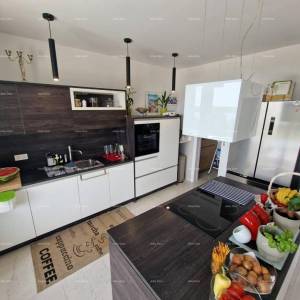 Prodaje se luksuzna vila u Medulinu – 100 m od mora