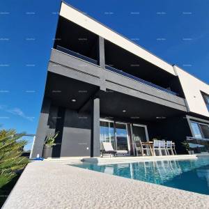 Prodaje se luksuzna vila u Medulinu – 100 m od mora