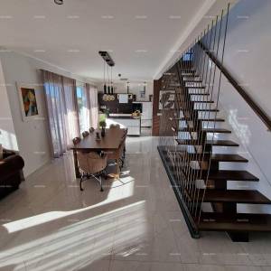 Prodaje se luksuzna vila u Medulinu – 100 m od mora