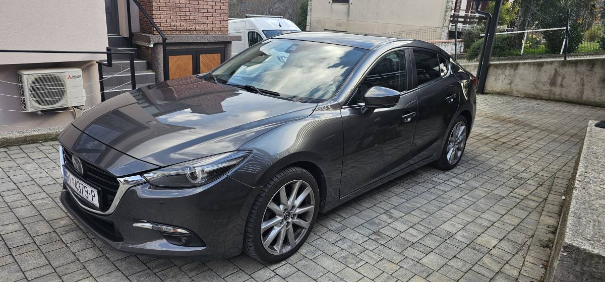 Prodaje se Mazda 3 2,2 biturbo GT/ Revolution Top