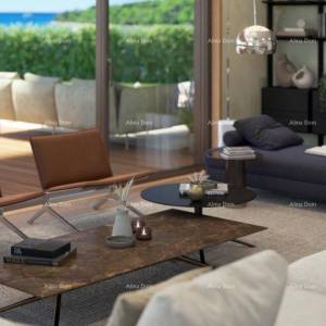 Prodaje se moderna vila u Rovinju