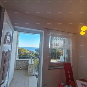 Prodaje se šarmantan stan 60 m²,  Duga Uvala, pogled na more