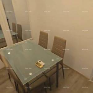 Prodaje se stan 83 m² – Pula, centar