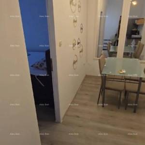 Prodaje se stan 83 m² – Pula, centar