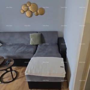 Prodaje se stan 83 m² – Pula, centar