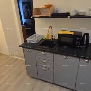 Prodaje se stan 83 m² – Pula, centar