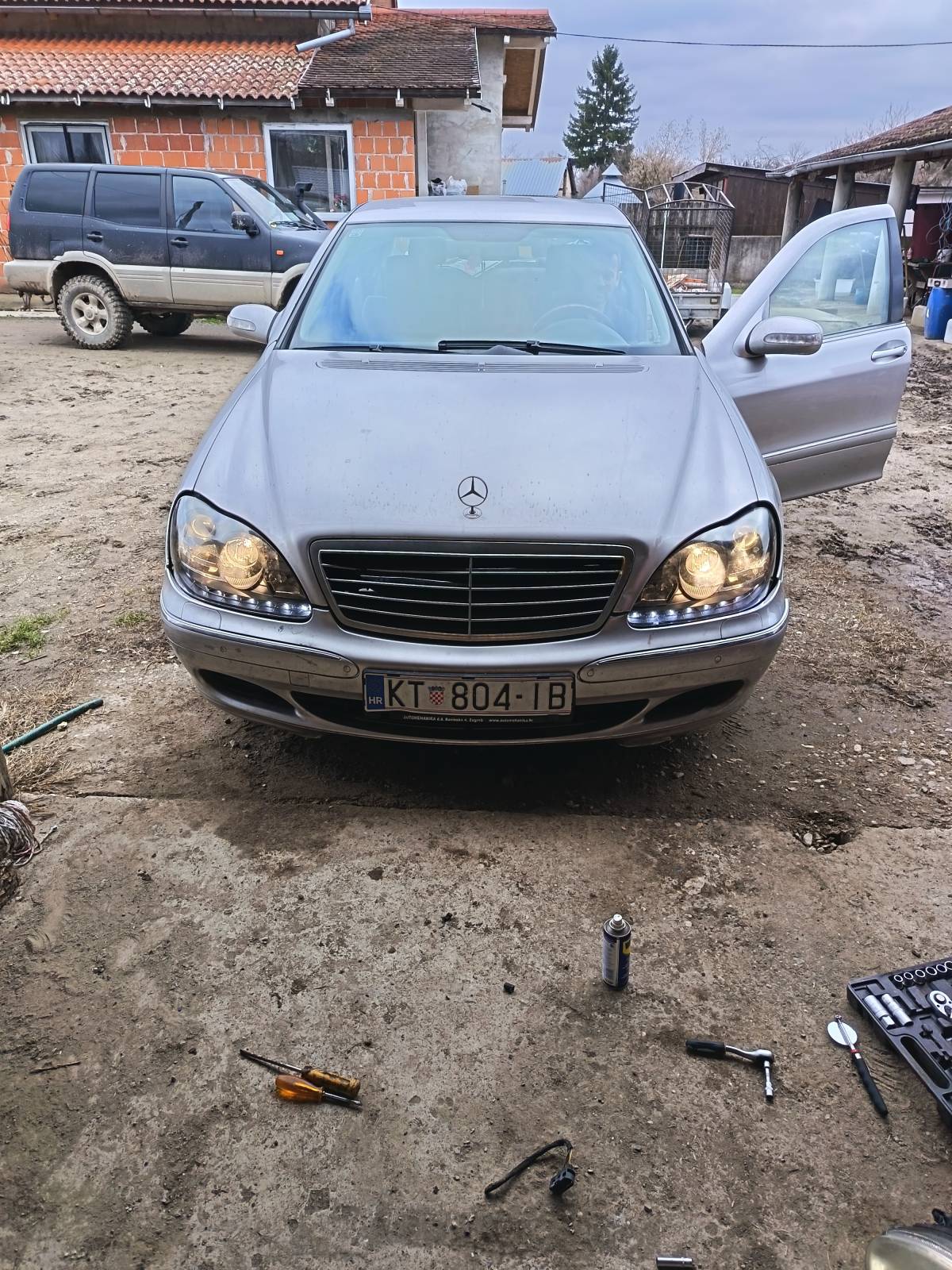 Prodajem mercedesa S klasa