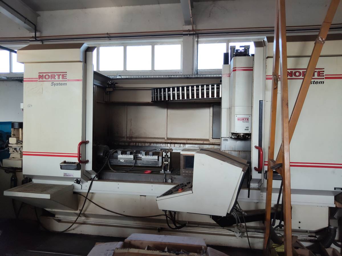 Prodajem obradni centar 4 osi