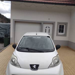 Prodajem peugeot107