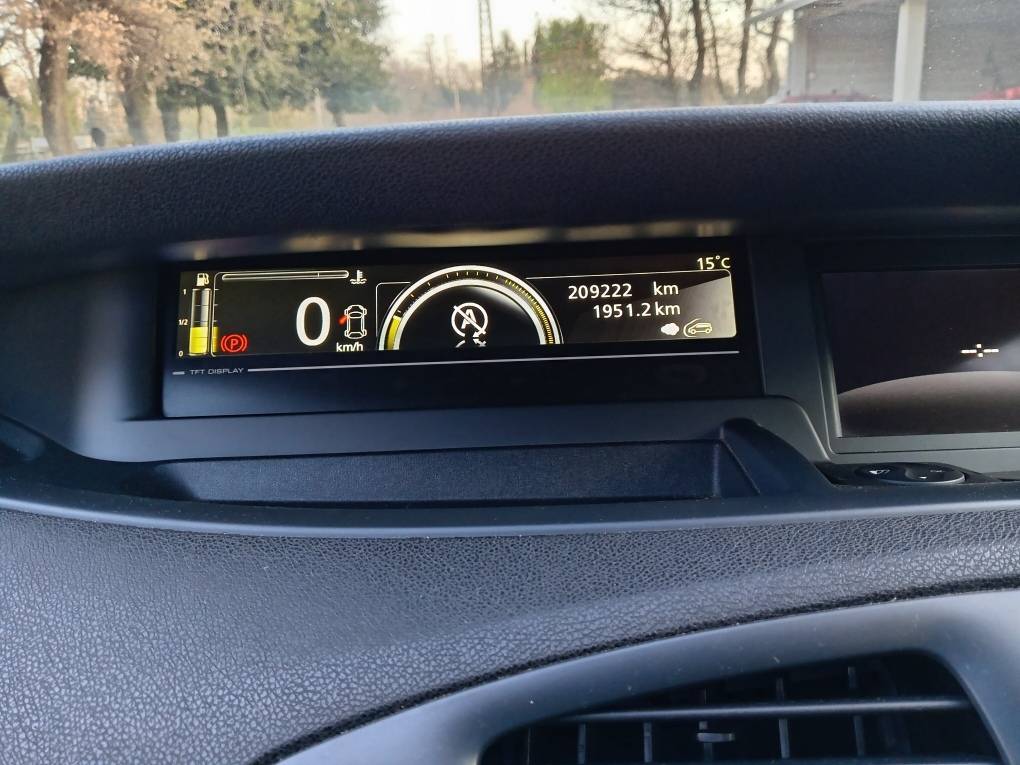 Prodajem RENAULT MEGANE SCENIC, 2013.g.