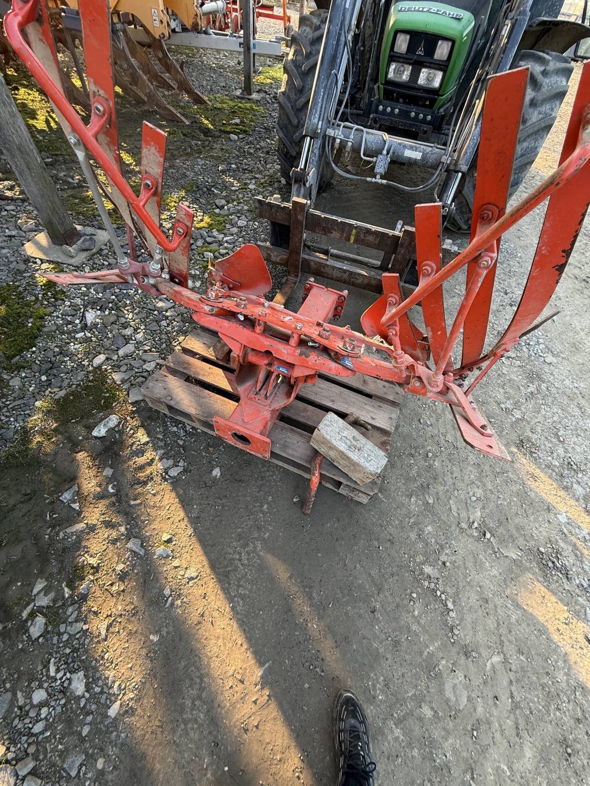 Prodajem zadnju brazdu za plug kuhn varimaster 153