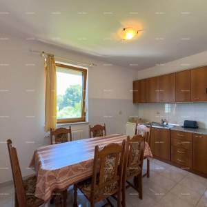 Prodajemo apartmansku kuću na mirnoj lokaciji u Medulinu!