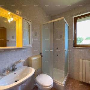 Prodajemo apartmansku kuću na mirnoj lokaciji u Medulinu!