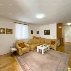 Prodajemo apartmansku kuću na mirnoj lokaciji u Medulinu!